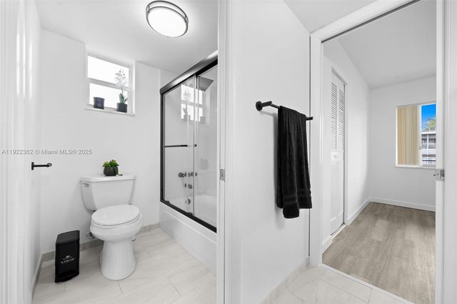 2770 S Garden Dr S 201, Lake Worth, FL 33461