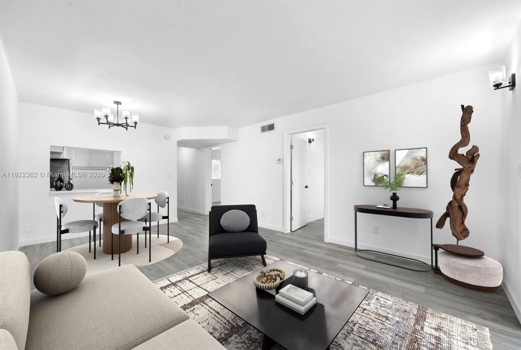 2770 S Garden Dr S 201, Lake Worth, FL 33461