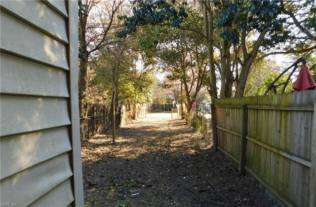 1050 Commonwealth PL, Virginia Beach, VA 23464