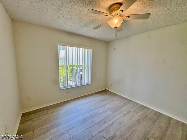 661 Squire CIR 101, Naples, FL 34104