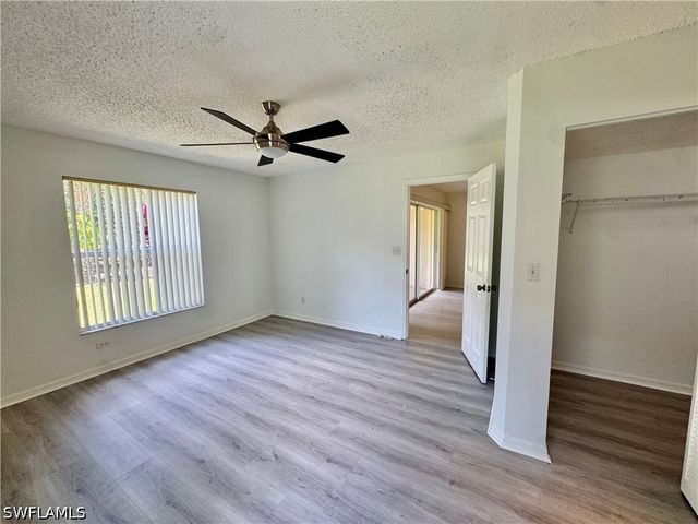 661 Squire CIR 101, Naples, FL 34104