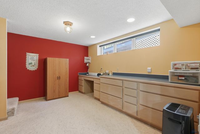 3104 PARK DR, Rapid City, SD 57702