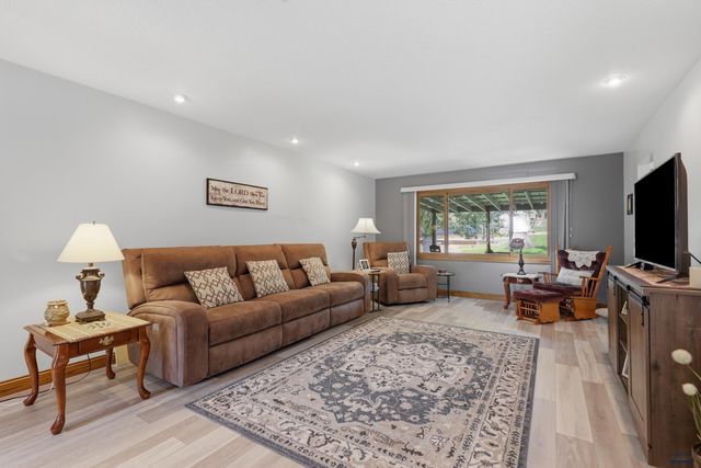 3104 PARK DR, Rapid City, SD 57702