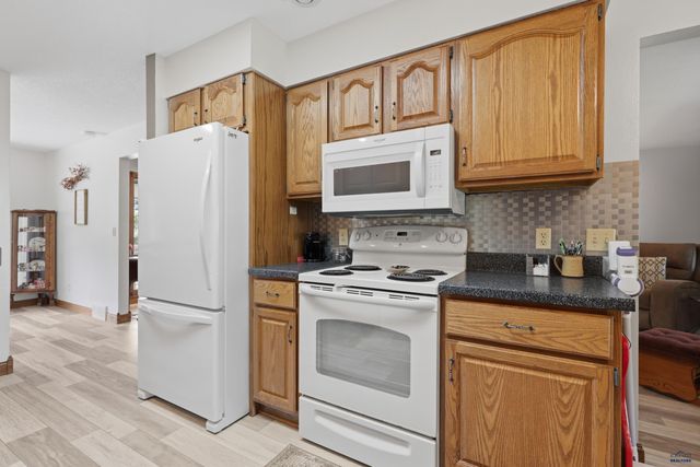 3104 PARK DR, Rapid City, SD 57702