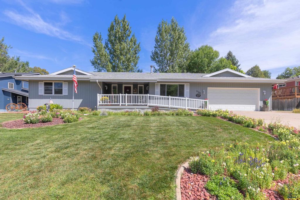 3104 PARK DR, Rapid City, SD 57702