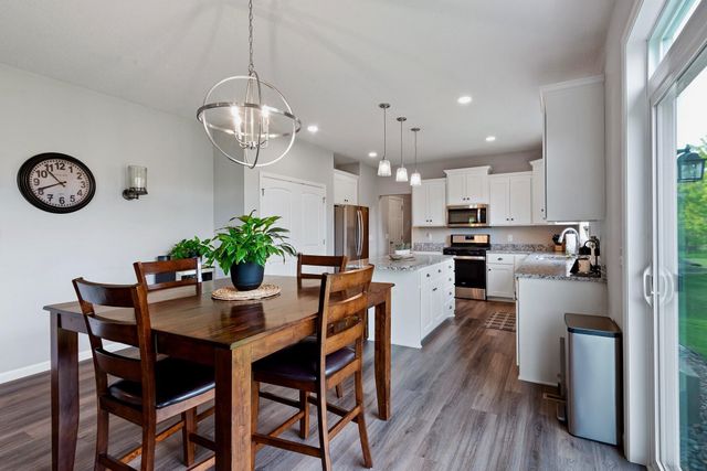 20674 Hamlet Avenue N, Forest Lake, MN 55025