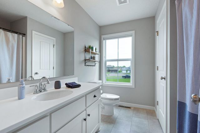 20674 Hamlet Avenue N, Forest Lake, MN 55025