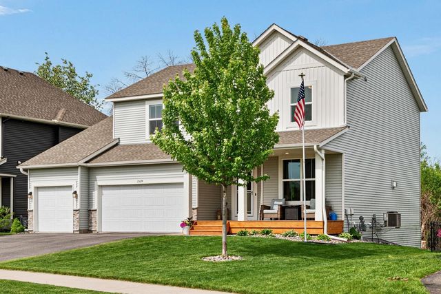 20674 Hamlet Avenue N, Forest Lake, MN 55025