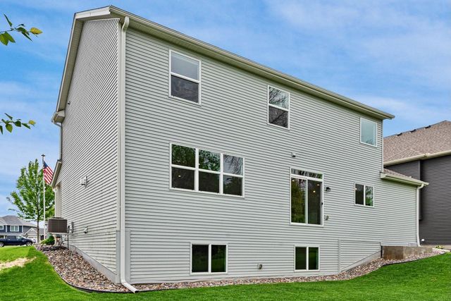 20674 Hamlet Avenue N, Forest Lake, MN 55025