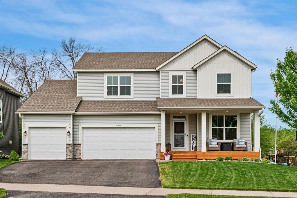 20674 Hamlet Avenue N, Forest Lake, MN 55025