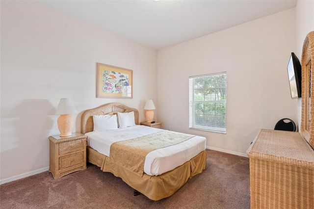 602 GRAN BAHAMA BOULEVARD 602, Davenport, FL 33897