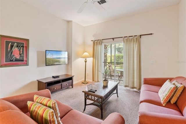 602 GRAN BAHAMA BOULEVARD 602, Davenport, FL 33897