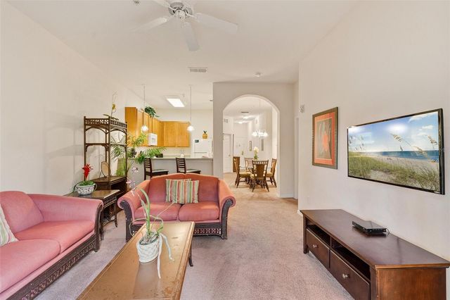 602 GRAN BAHAMA BOULEVARD 602, Davenport, FL 33897