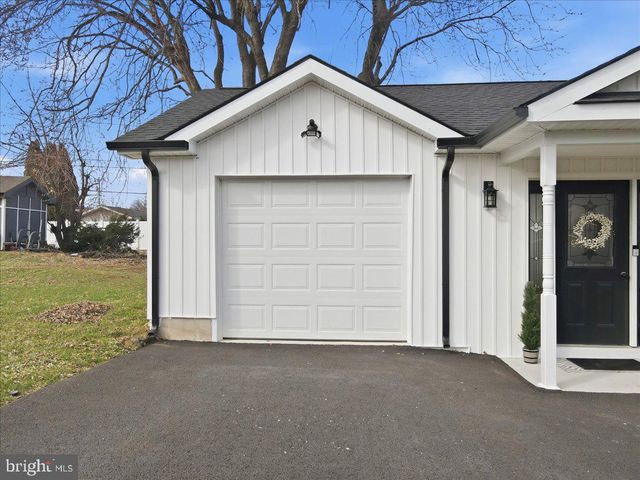 1647 4TH ST, Bethlehem, PA 18020