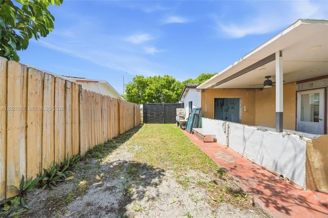 4970 NW 199th St, Miami Gardens, FL 33055