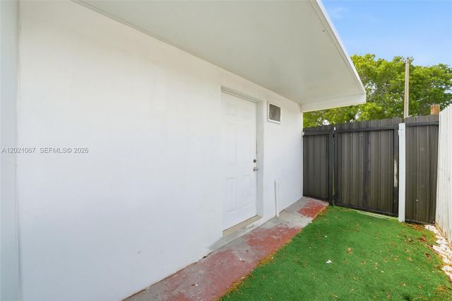 4970 NW 199th St, Miami Gardens, FL 33055