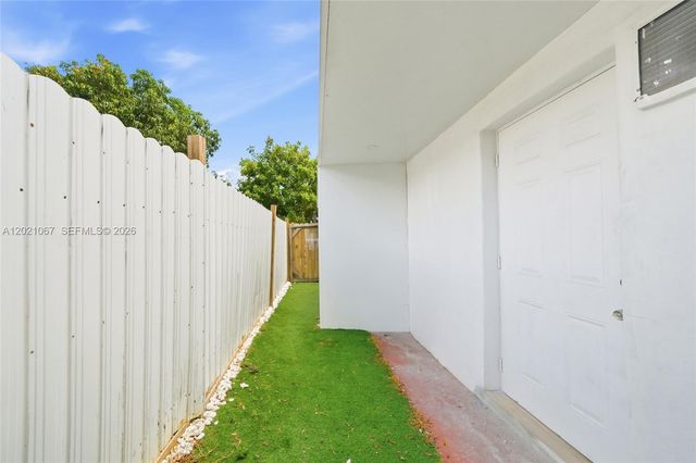 4970 NW 199th St, Miami Gardens, FL 33055