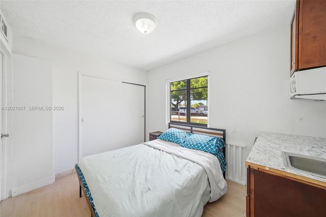 4970 NW 199th St, Miami Gardens, FL 33055