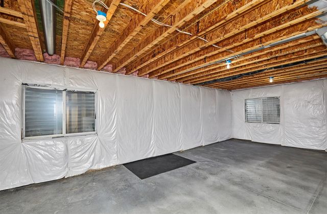 9019 Cody Drive, West Des Moines, IA 50266