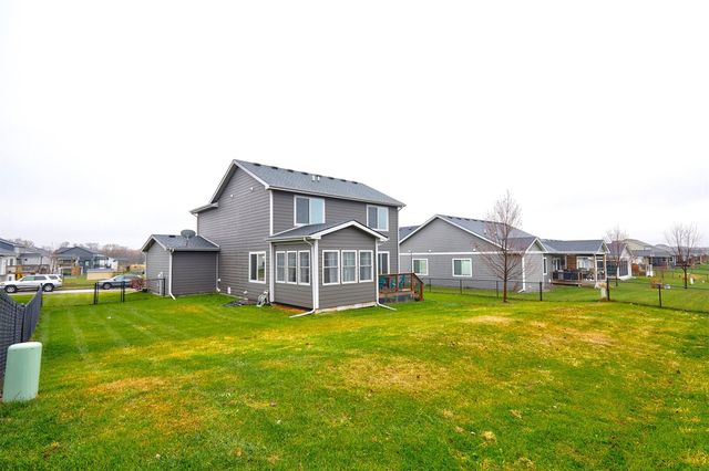 9019 Cody Drive, West Des Moines, IA 50266