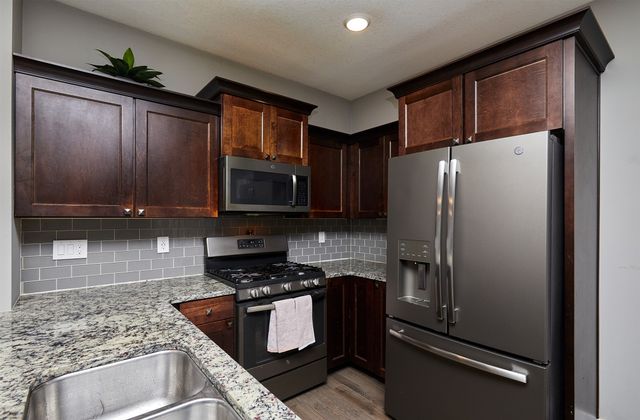 9019 Cody Drive, West Des Moines, IA 50266