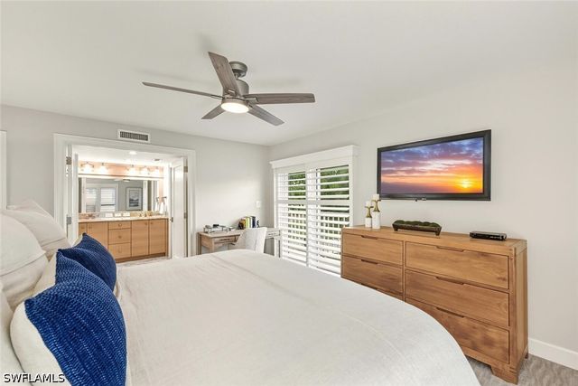 250 W Park Shore DR 101, Naples, FL 34103