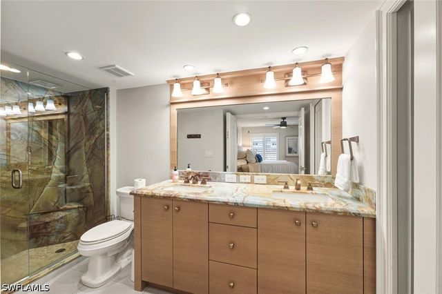 250 W Park Shore DR 101, Naples, FL 34103