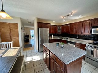 15 Crest Street B13, West Haven, CT 06516