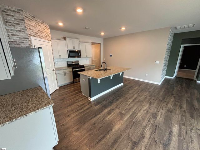 63 Oak Edge Lane, Greer, SC 29651