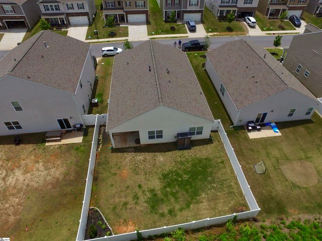 63 Oak Edge Lane, Greer, SC 29651