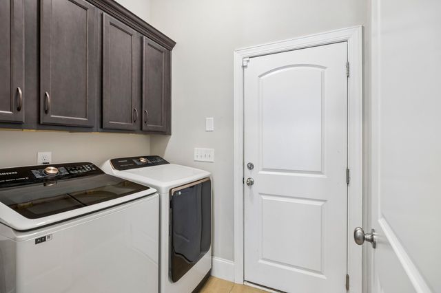 1649 Brockton Ln, Nashville, TN 37221