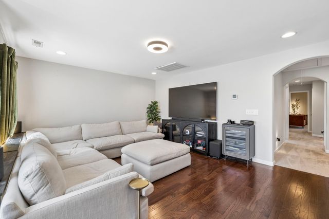 1649 Brockton Ln, Nashville, TN 37221