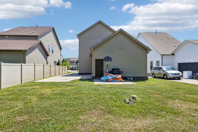 1649 Brockton Ln, Nashville, TN 37221