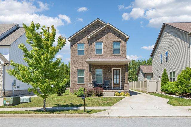 1649 Brockton Ln, Nashville, TN 37221