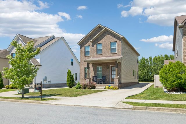 1649 Brockton Ln, Nashville, TN 37221