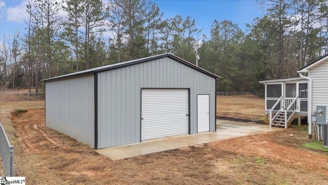 640 Old Rock Quarry Road, Enoree, SC 29335