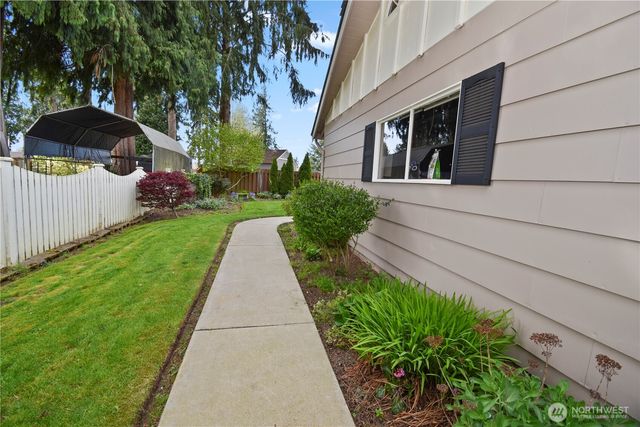 8120 55th Avenue NE, Marysville, WA 98270