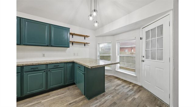 3210 Fox Run Drive, Alvin, TX 77511