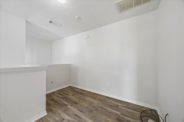 3210 Fox Run Drive, Alvin, TX 77511