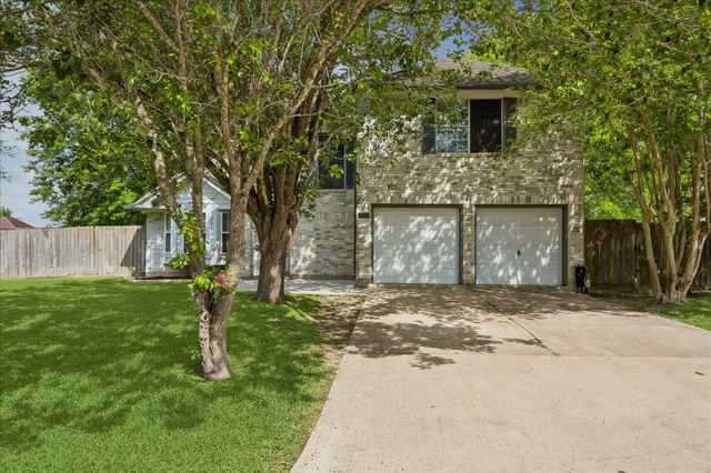 3210 Fox Run Drive, Alvin, TX 77511