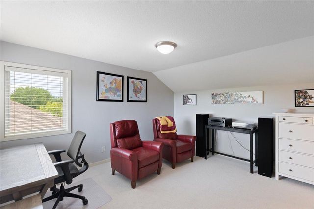 70 Lake Riley Trail, Chanhassen, MN 55317