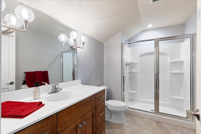 70 Lake Riley Trail, Chanhassen, MN 55317