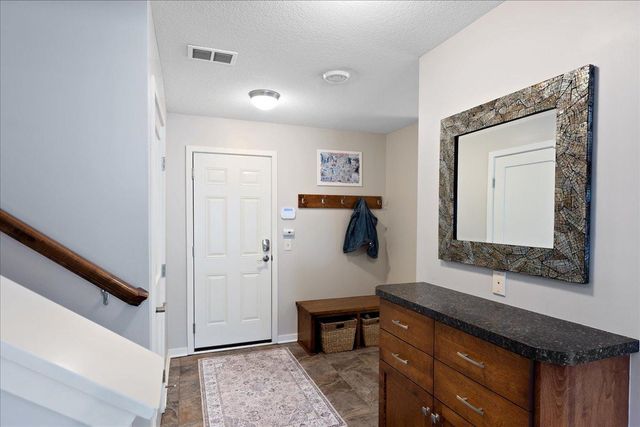 70 Lake Riley Trail, Chanhassen, MN 55317