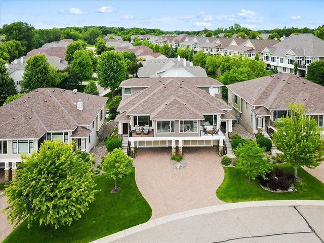 70 Lake Riley Trail, Chanhassen, MN 55317