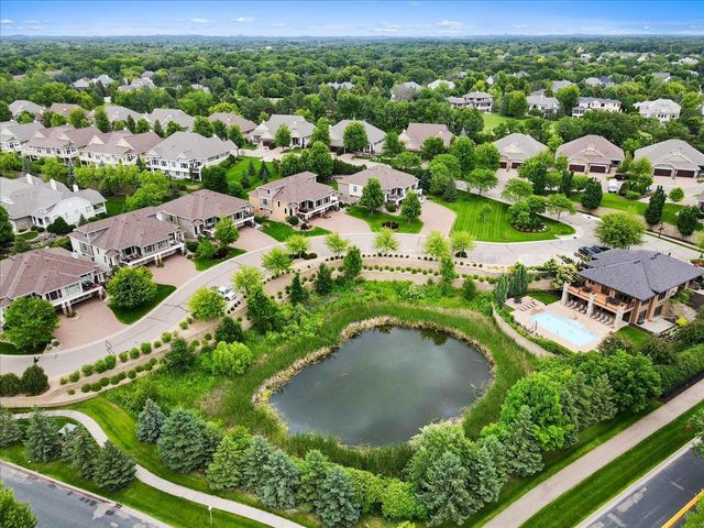 70 Lake Riley Trail, Chanhassen, MN 55317