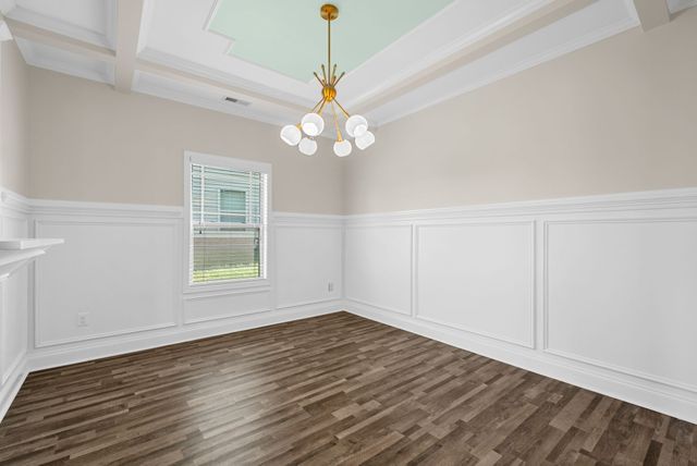 2048 Bandera Dr, Clarksville, TN 37042