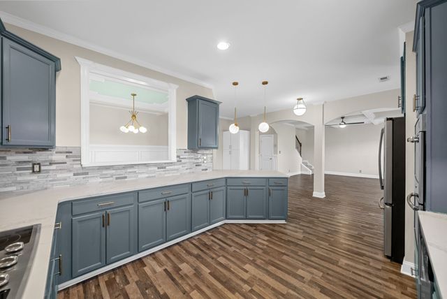 2048 Bandera Dr, Clarksville, TN 37042