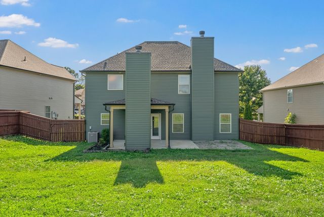 2048 Bandera Dr, Clarksville, TN 37042