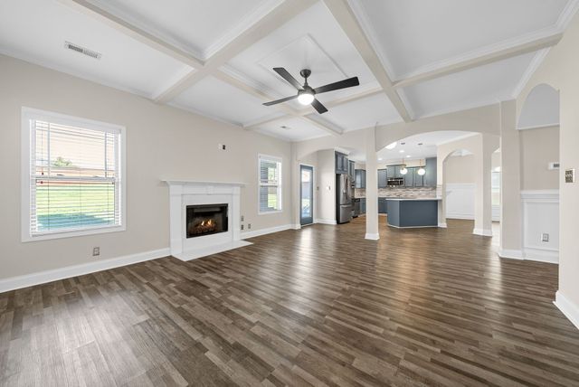 2048 Bandera Dr, Clarksville, TN 37042