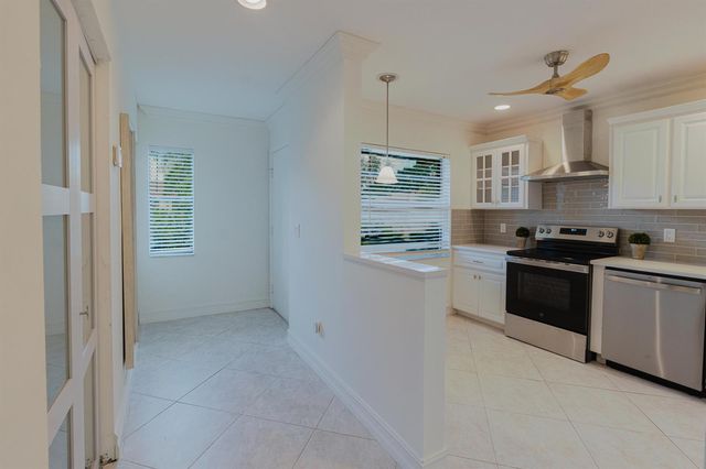 9277 Vista Del Lago B, Boca Raton, FL 33428